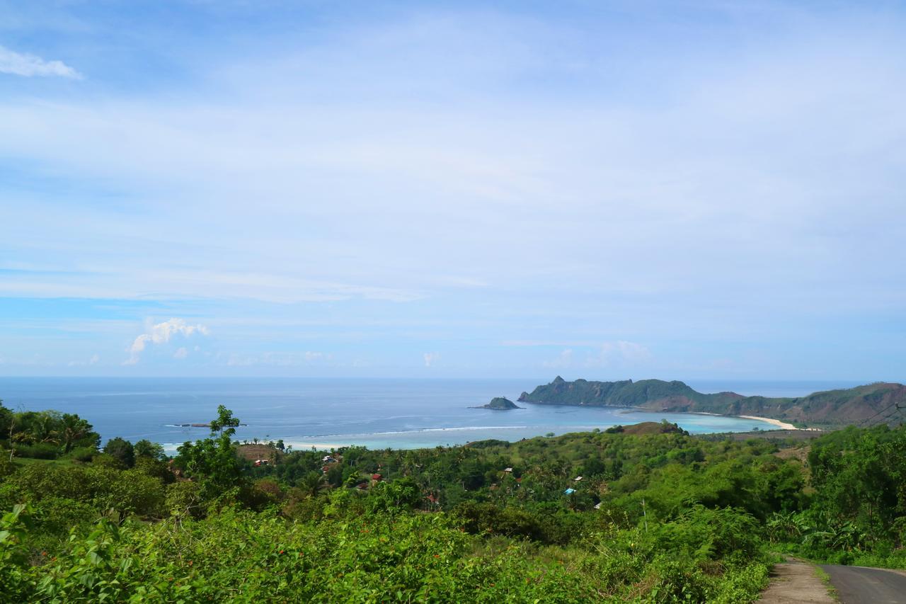 Villa Nambung Selong Belanak Exteriör bild